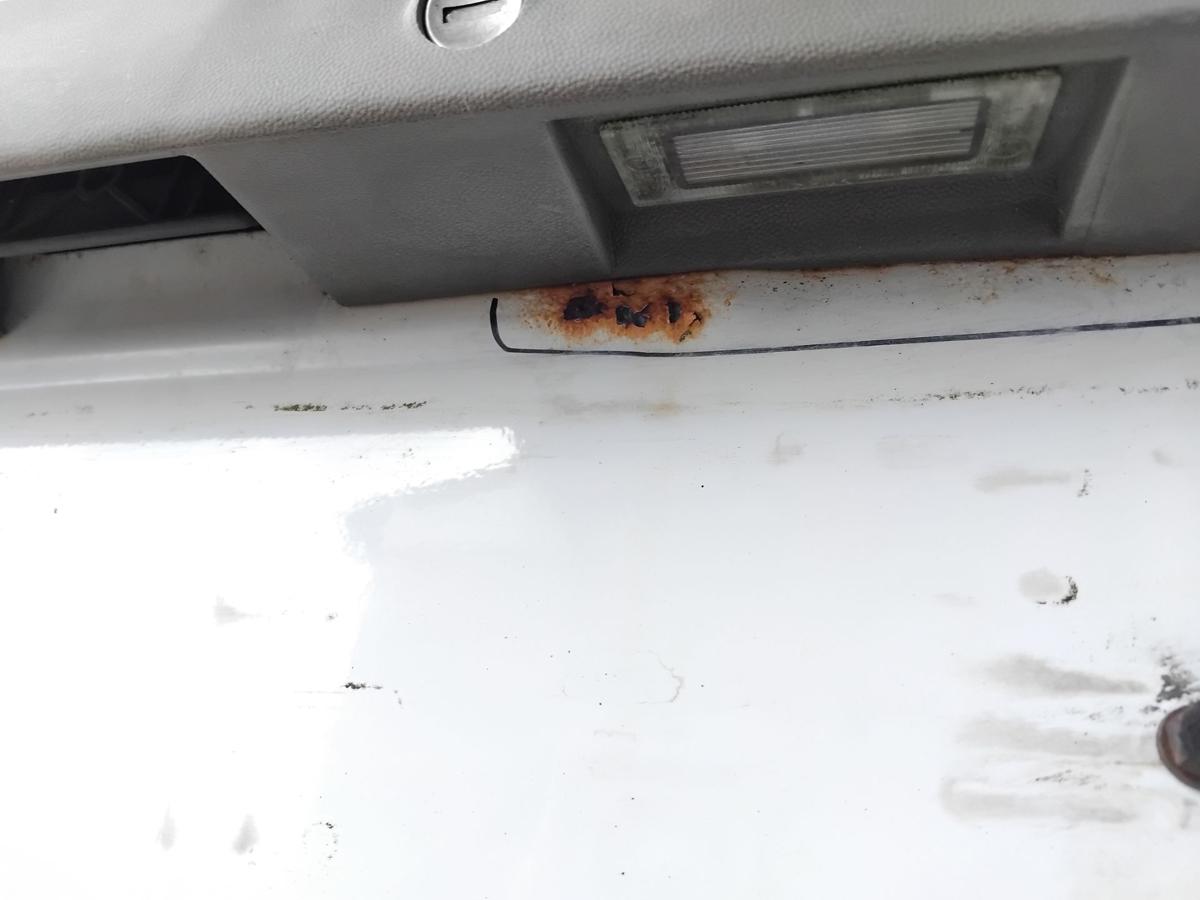 Mercedes Benz Vito 638 Kastenwagen Heckklappe arktikweiss 9147 BJ2003 Mängel