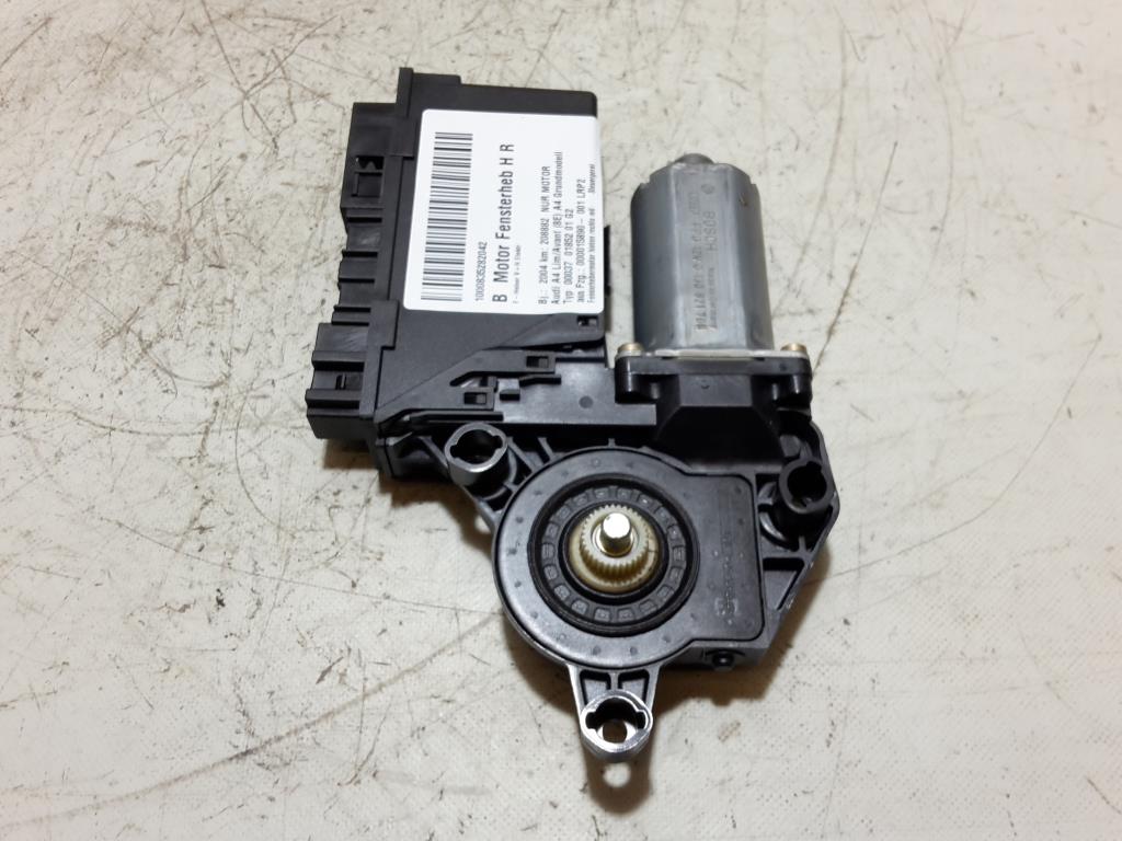 Audi A4 8E B6 Avant BJ 2004 Fensterhebermotor hinten rechts 8E0959802A