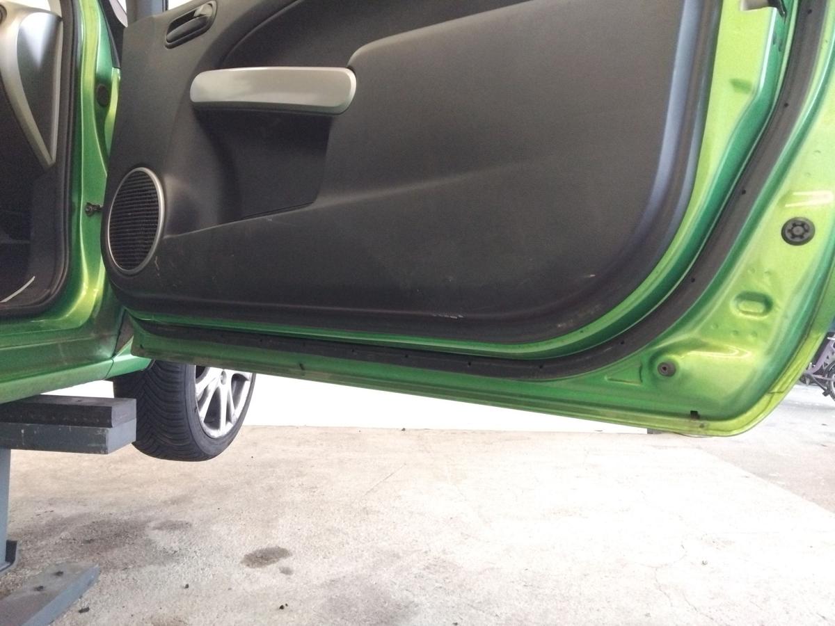 Mazda 2 DE T&uuml;r vorn rechts Beifahrert&uuml;r 3-t&uuml;rig hellgr&uuml;nmetallic BJ2008