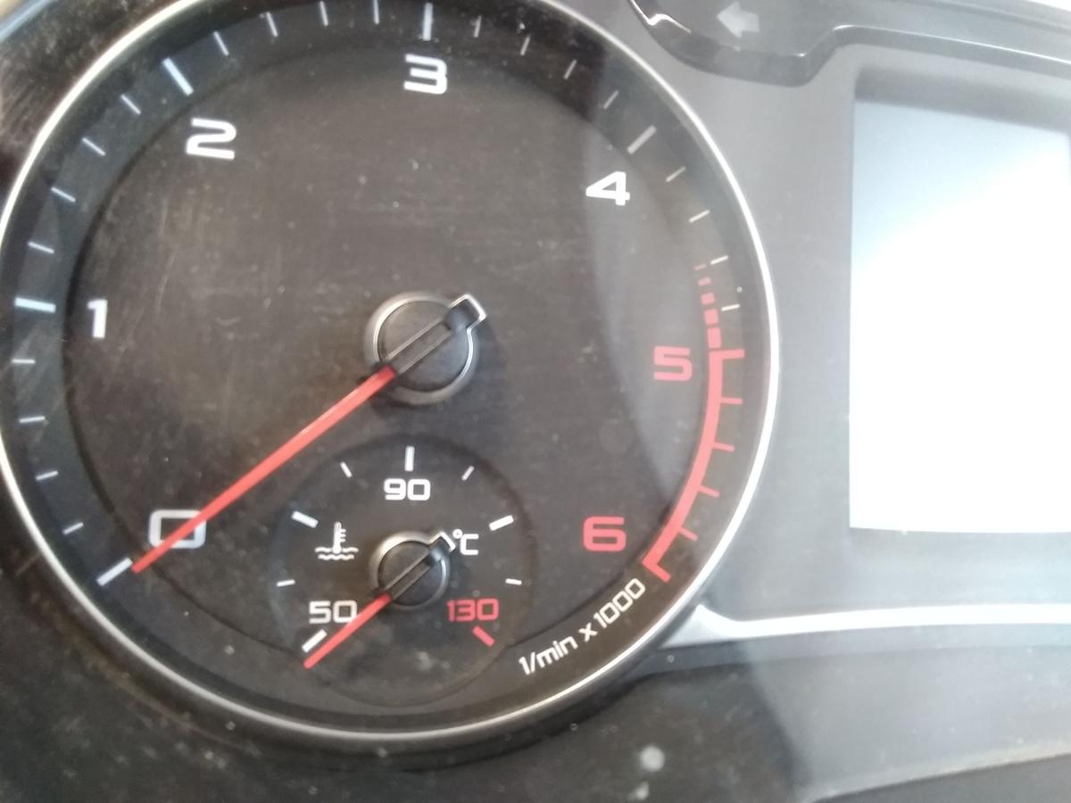 Audi A1 8X original Kombiinstrument Tacho 1.6TDI 77kw Schalter BJ2010