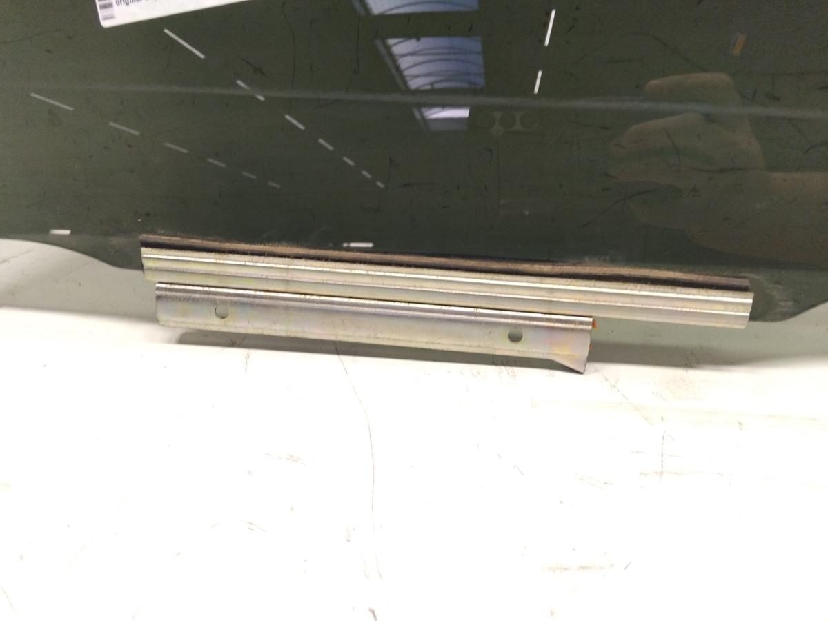 Suzuki Vitara LY original T&uuml;rscheibe hinten rechts original abgedunkelt BJ2017