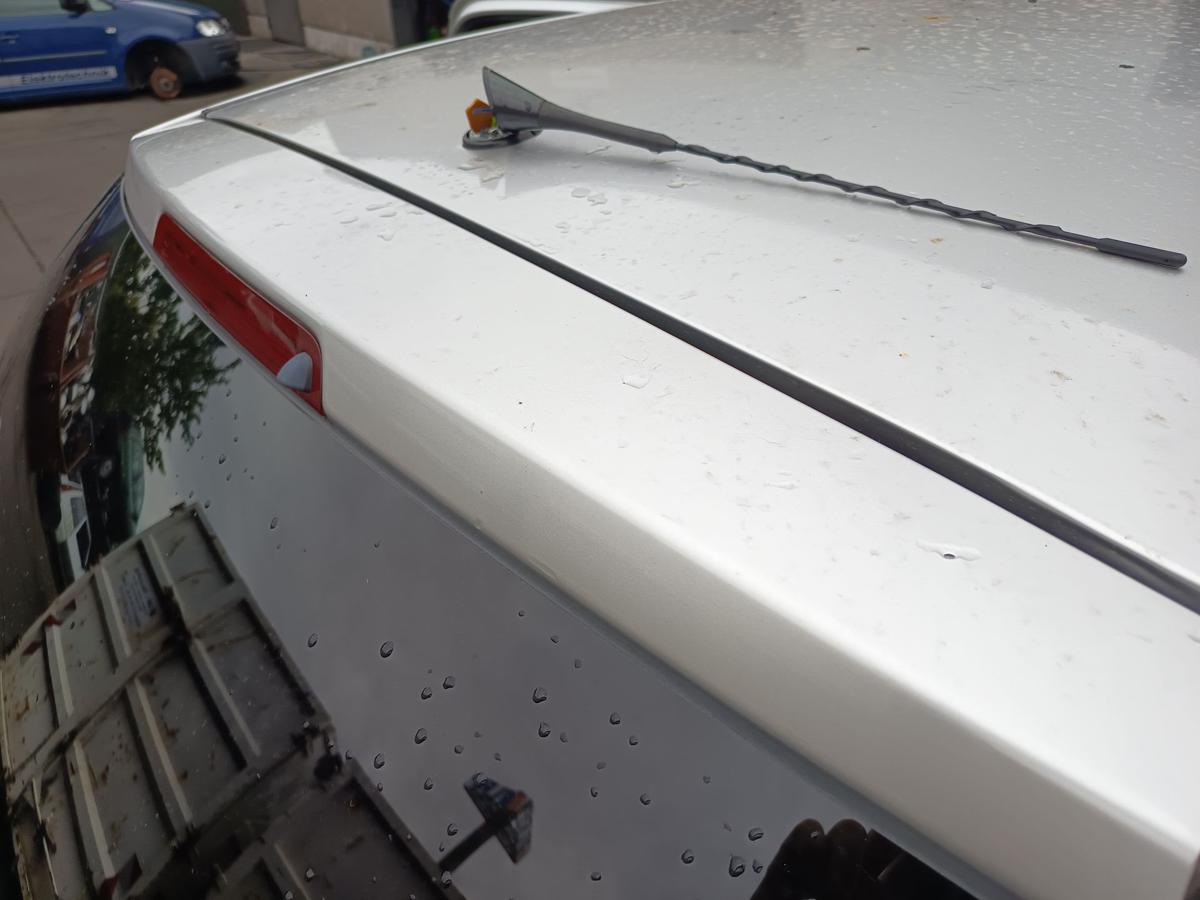 Opel Meriva A original Heckklappe mit Scheibe Z157 Starsilber Bj 2010