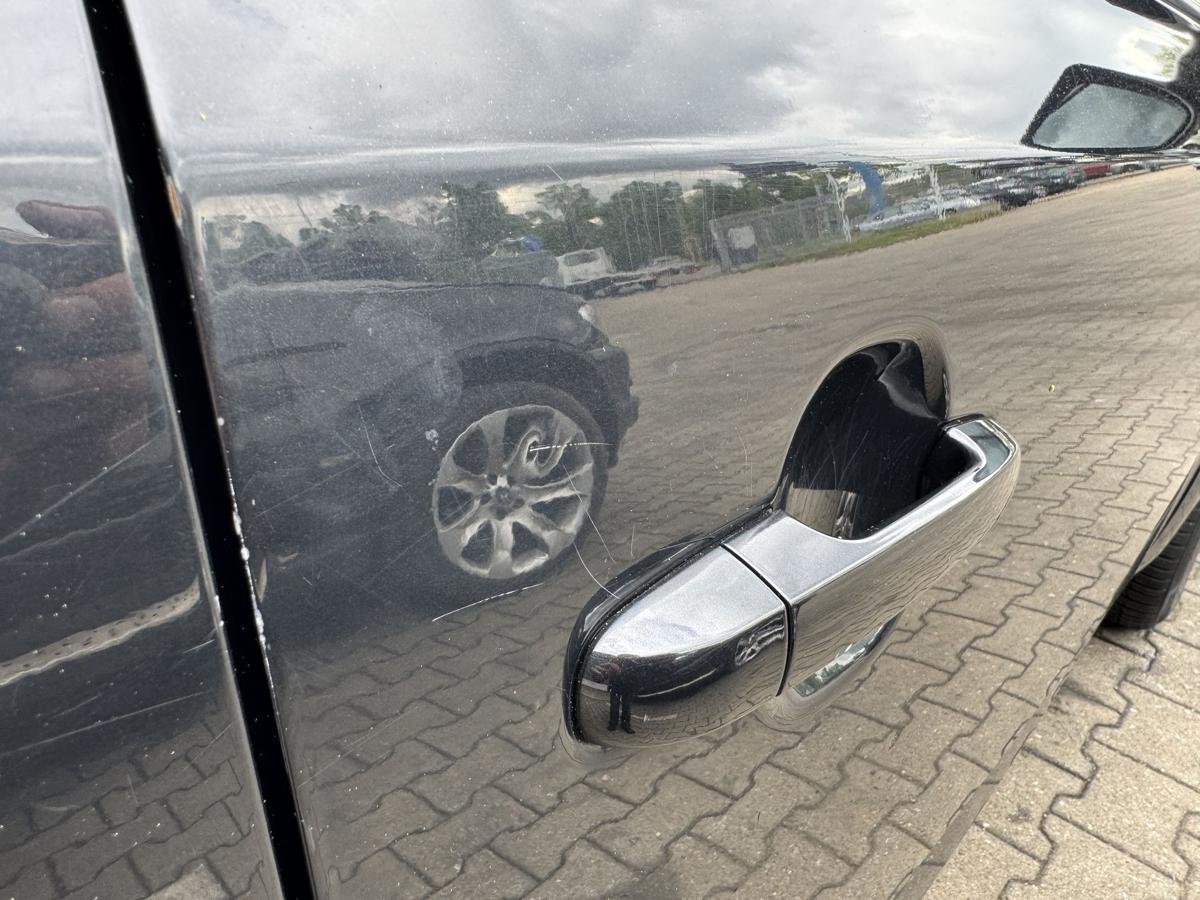 Kia Pro Ceed original T&uuml;r vorn rechts 1K Black Pearl Rohbau Bj.2010