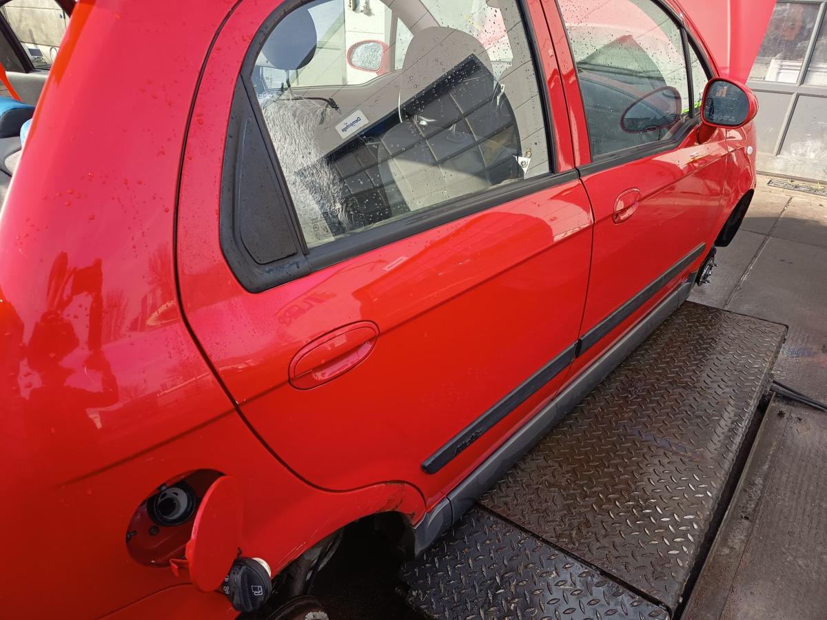 Chevrolet Matiz M200 original T&uuml;r hinten rechts Fond 71U Super red Bj 2009