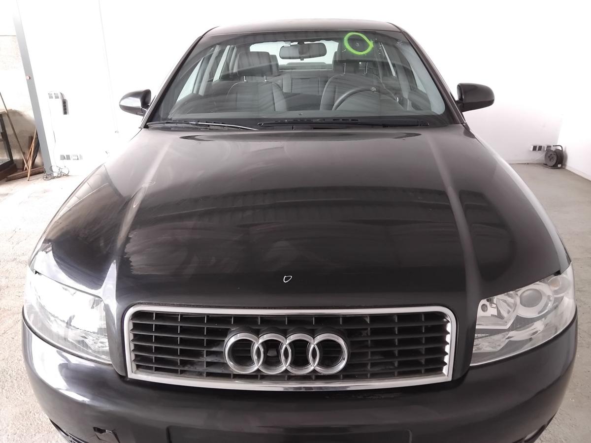 Audi A4 8E B6 orig. Motorhaube Deckel vorn mit Grill BJ2002 LZ9W ebonyschwarzmetallic