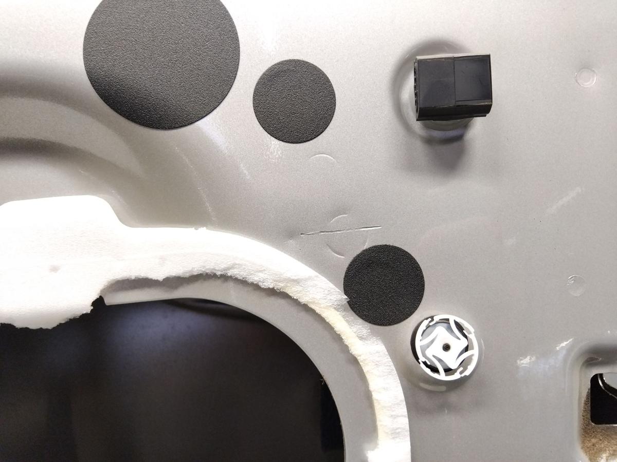 Peugeot 208 Tür vorn rechts Beifahrertür 3-Türer silber aluminiumgrau Bj.2016