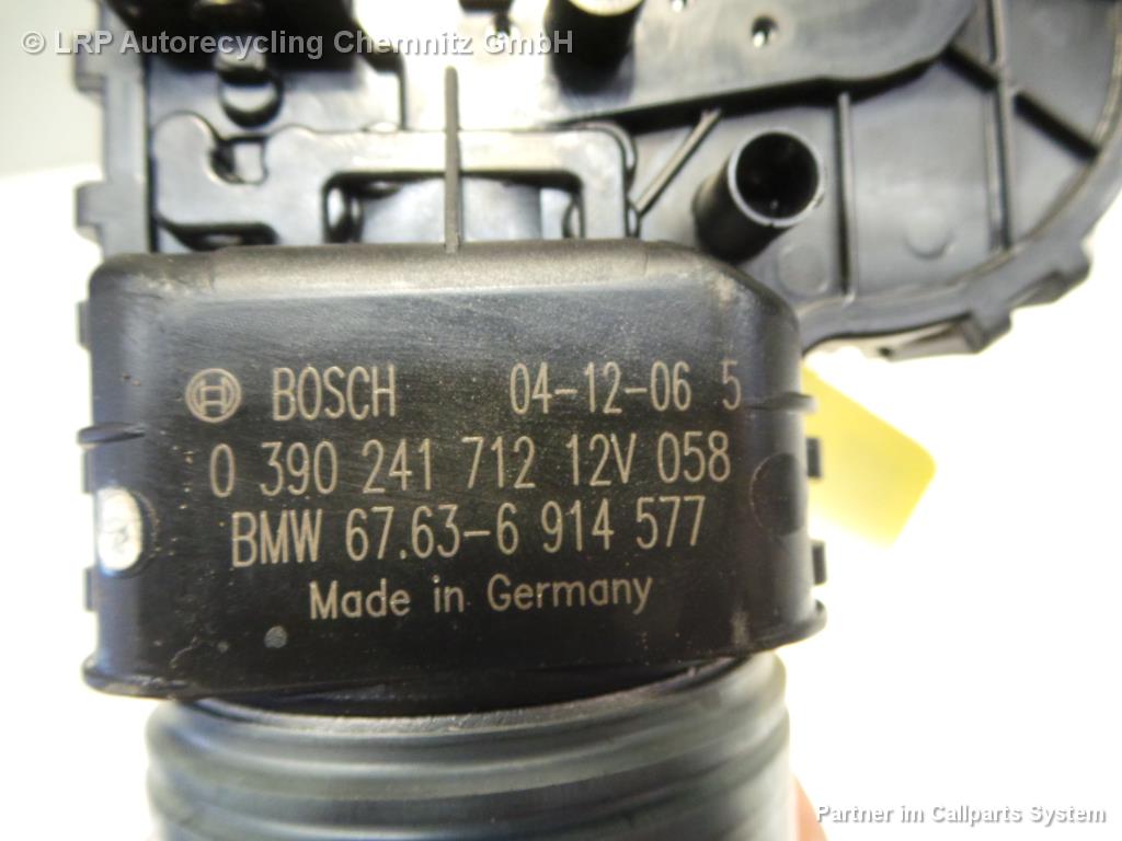 BMW 3er E46 BJ 2005 Wischermotor vorn Scheibenwischer 0390241712 Bosch