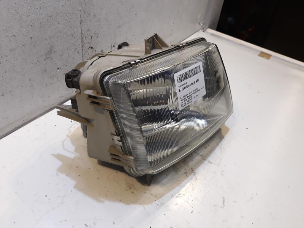 Mercedes Vito 638 BJ 2002 Scheinwerfer vorn rechts Lampe Valeo