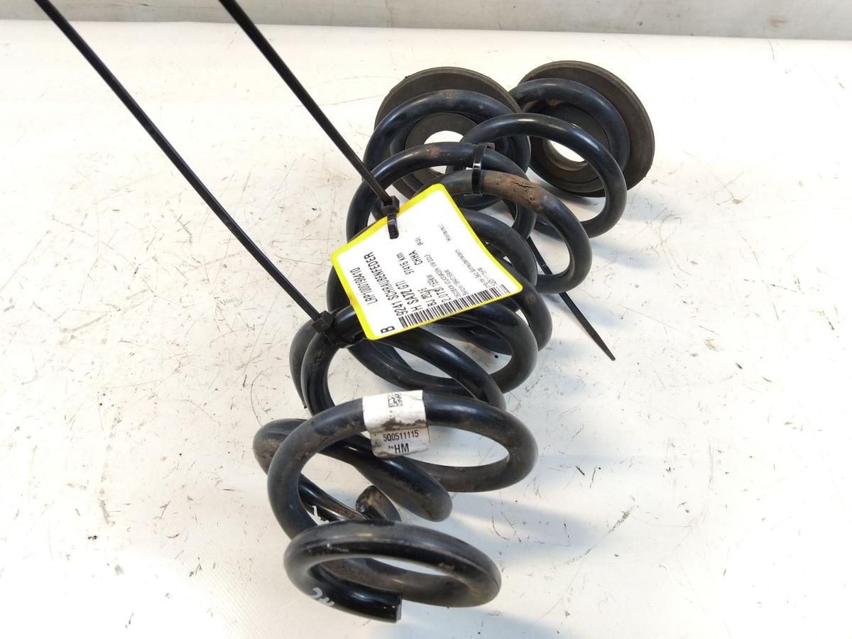 VW Golf 7 GTI original Satz Schraubenfedern Hinterachse 5Q0511115HM Bj.2016