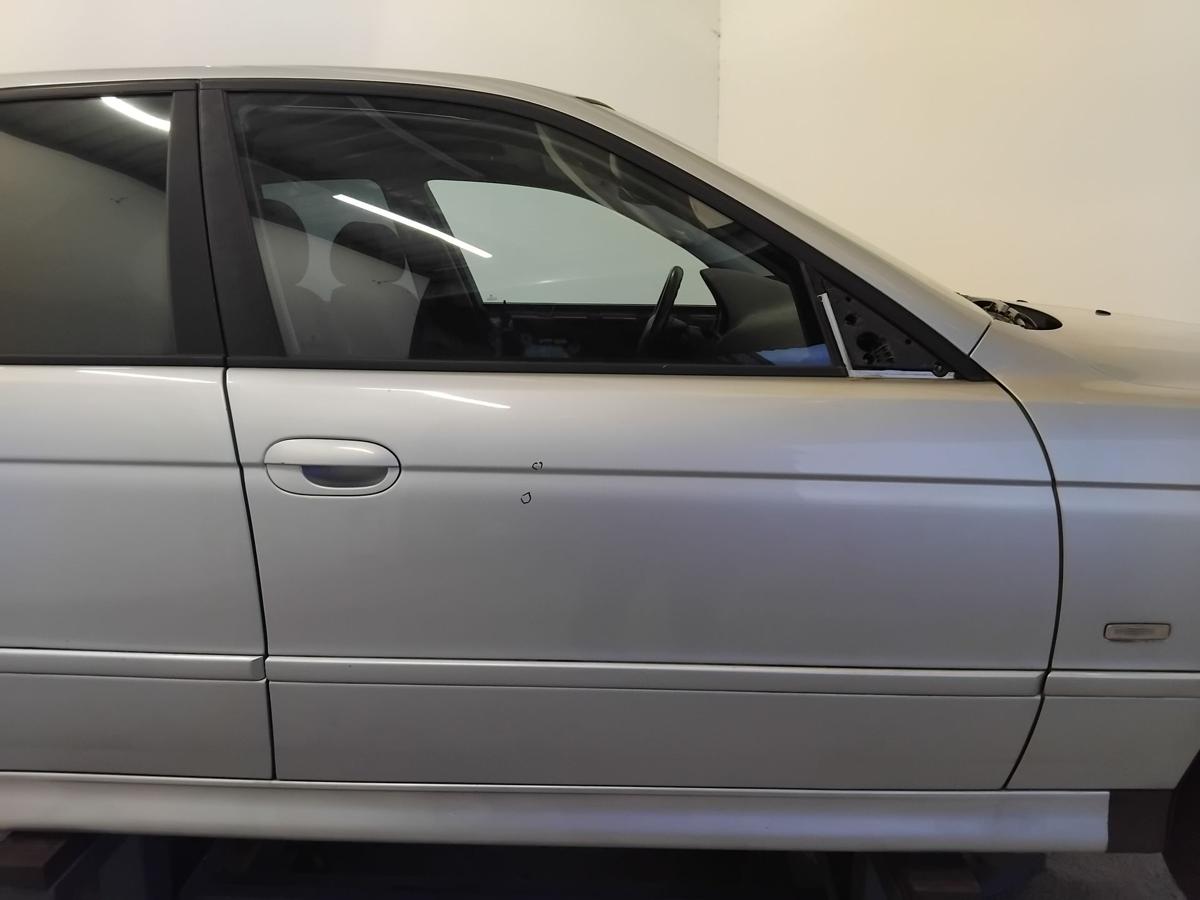 BMW 5er E39 Tür vorn rechts Beifahrertür titansilbermetallic 354/7 BJ2001
