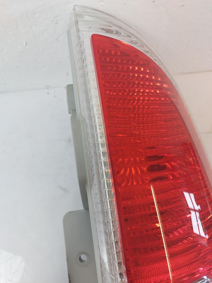 Skoda Roomster Scout 5J Rückleuchte rechts Rücklicht Heckleuchte Schlussleuchte