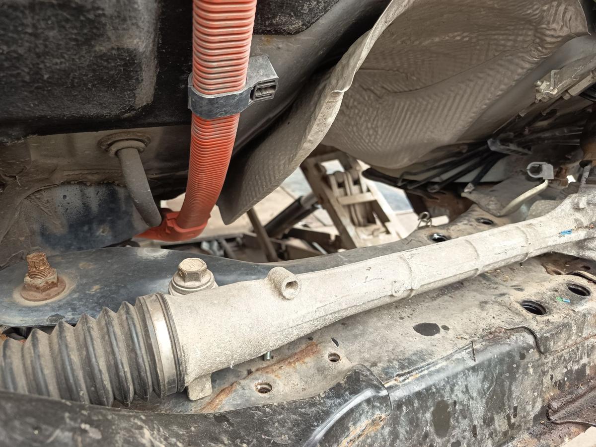 Toyota Auris E18 Hybrid original Lenkgetriebe ohne Spurstangen Bj 2013