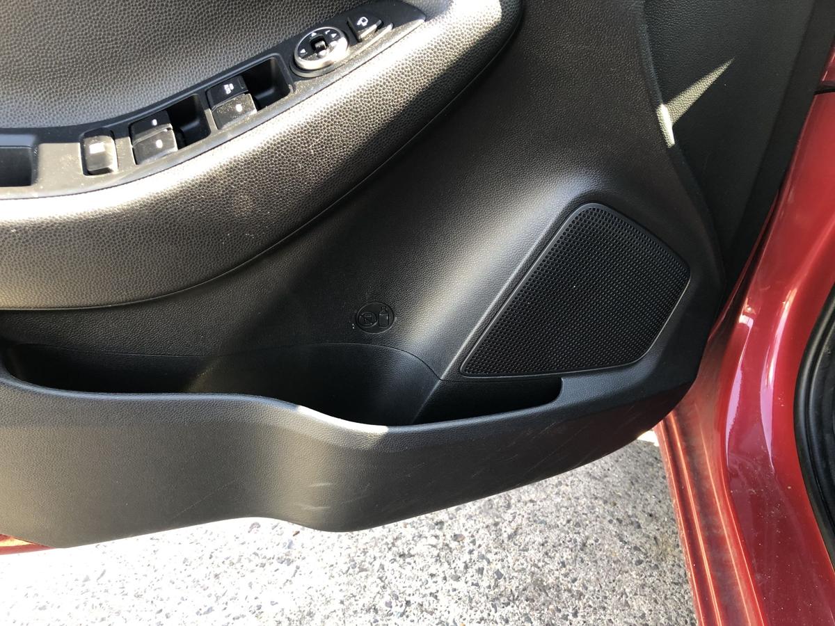 Hyundai i20 GB T&uuml;rverkleidung vorn links Fahrert&uuml;r nur 5 t&uuml;rer T&uuml;rpappe OEM