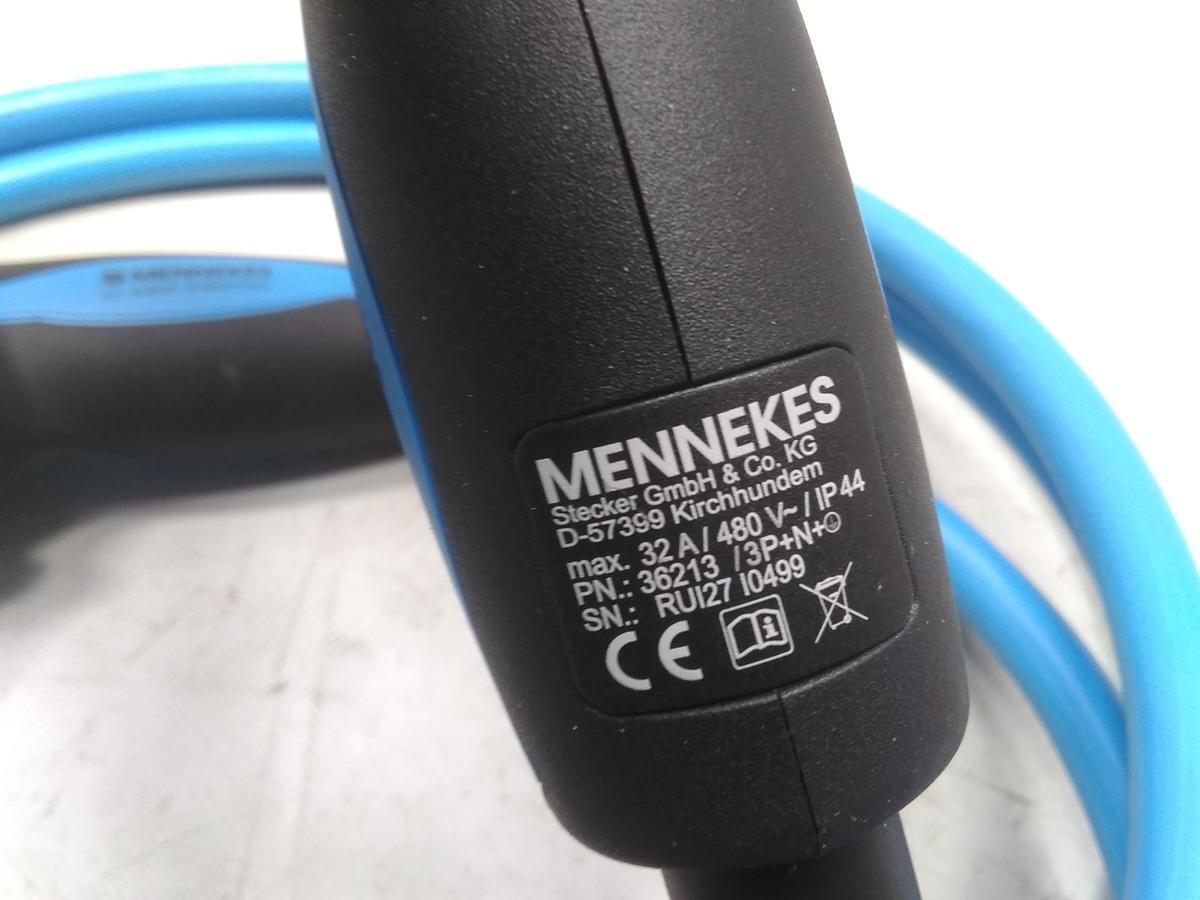 Tesla Model Y Ladekabel 4 Meter 1039810-01-A Menekes 36213/3P+N