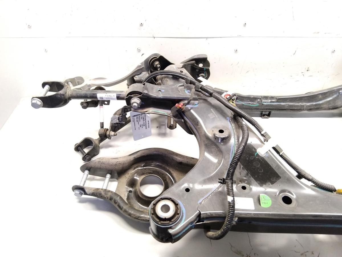 Tesla Model Y RWD Hinterachsträger Hilfsrahmen Hinterachse mit Lenkern Bj.2023