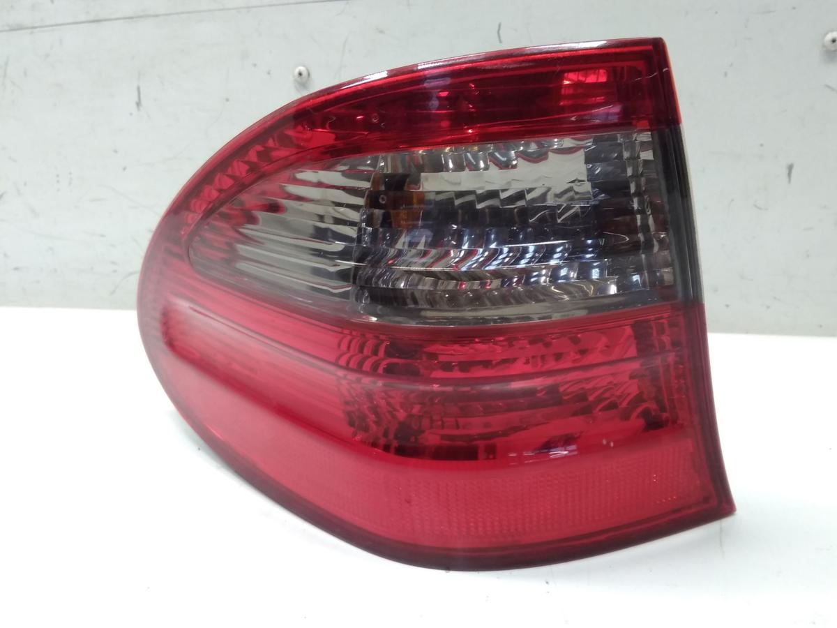 Mercedes E-Klasse S211 orig.Rückleuchte Heckleuchte links aussen Kombi BJ2006