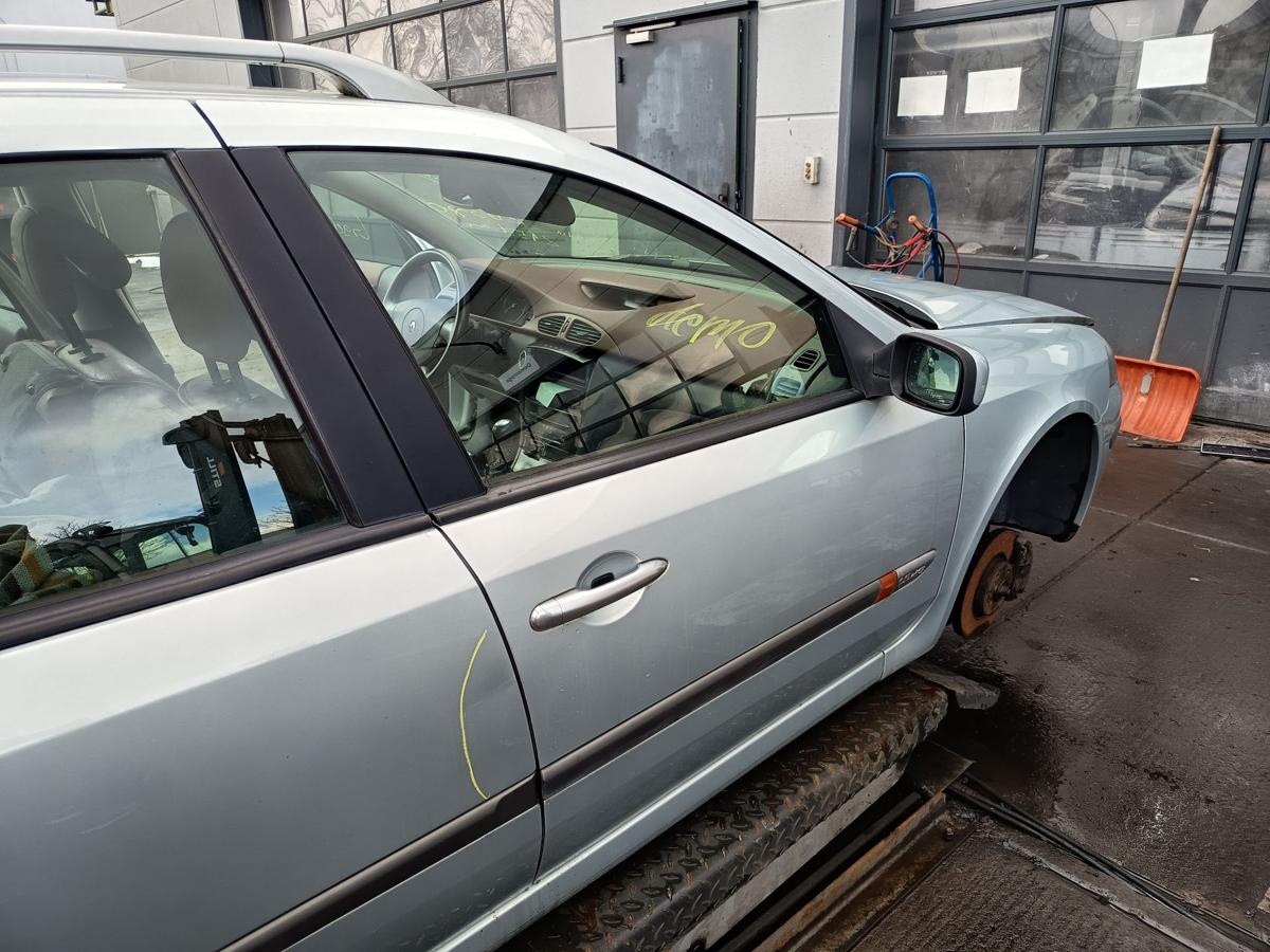 Renault Laguna II original T&uuml;r vorn rechts Beifahrer B64 Granitsilber Bj 2001