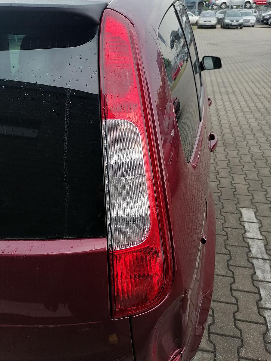 Ford C-Max Rücklicht Rückleuchte Heckleuchte rechts rot weiss BJ03-07