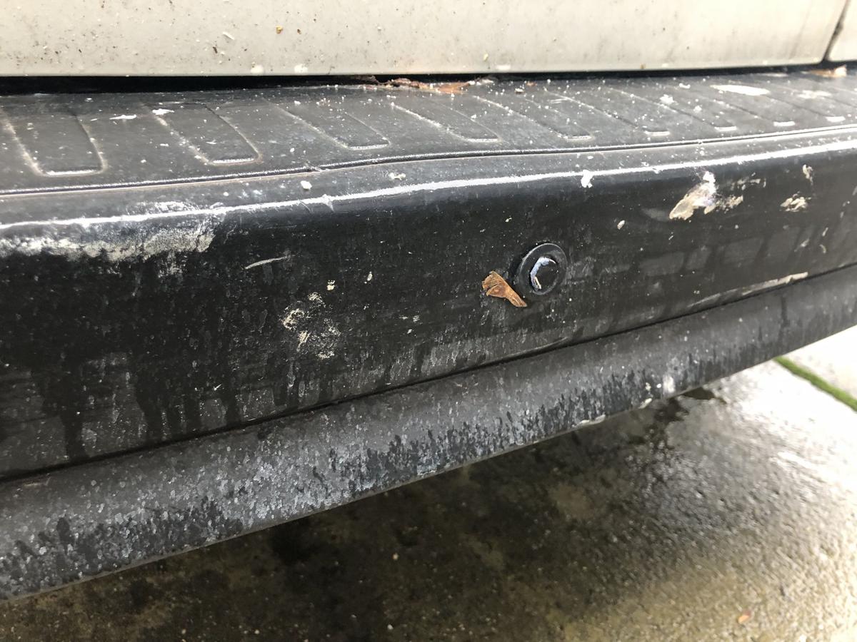 Fiat Doblo Cargo 263 Stoßfänger hinten Heckschürze mit PDC unlackiert Beschädigt
