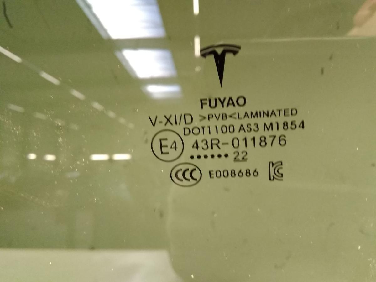 Tesla Model Y Türscheibe hinten links VSG Doppelverglasung original abgedunkelt