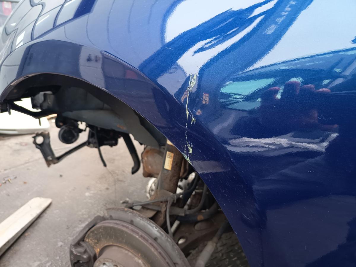 VW Golf VI 6 Limo original Kotflügel links LD5Q Blau Bj 2009 VW Golf VI 6 Limo original Kotflügel links LD5Q Blau Bj 2009