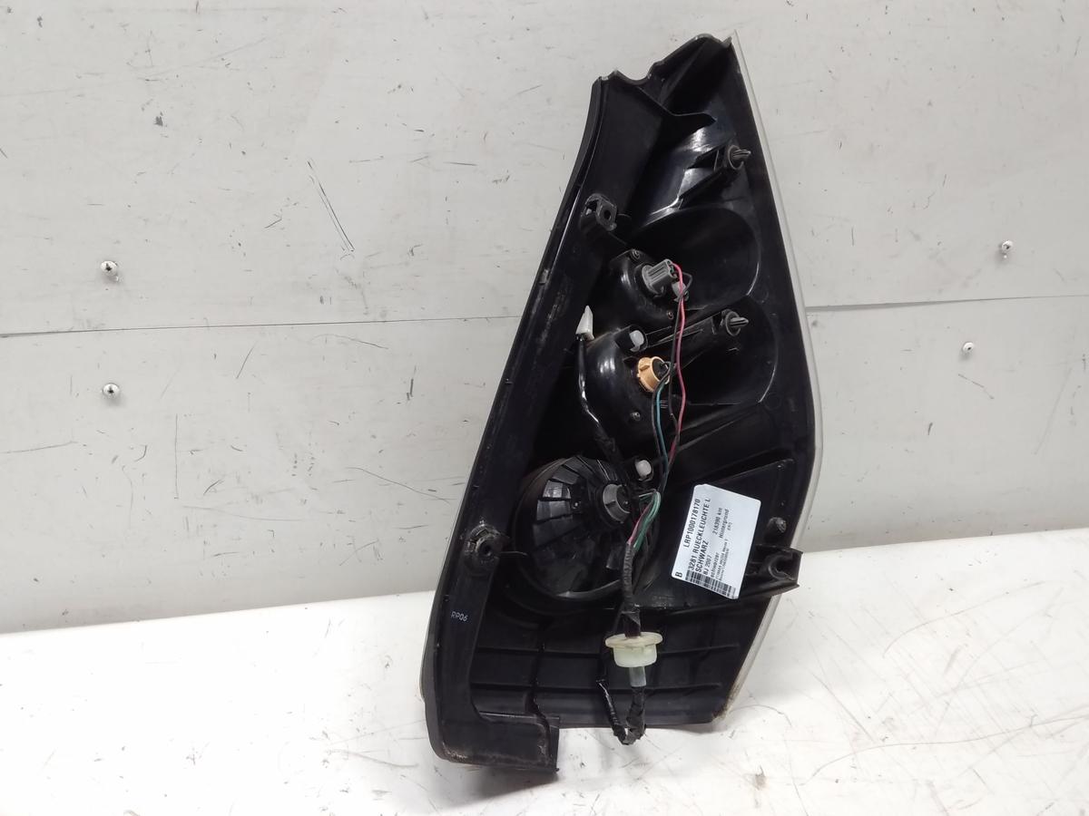 Mazda 5 CR original R&uuml;ckleuchte Schlussleuchte links schwarzer Hintergrund Bj.2007