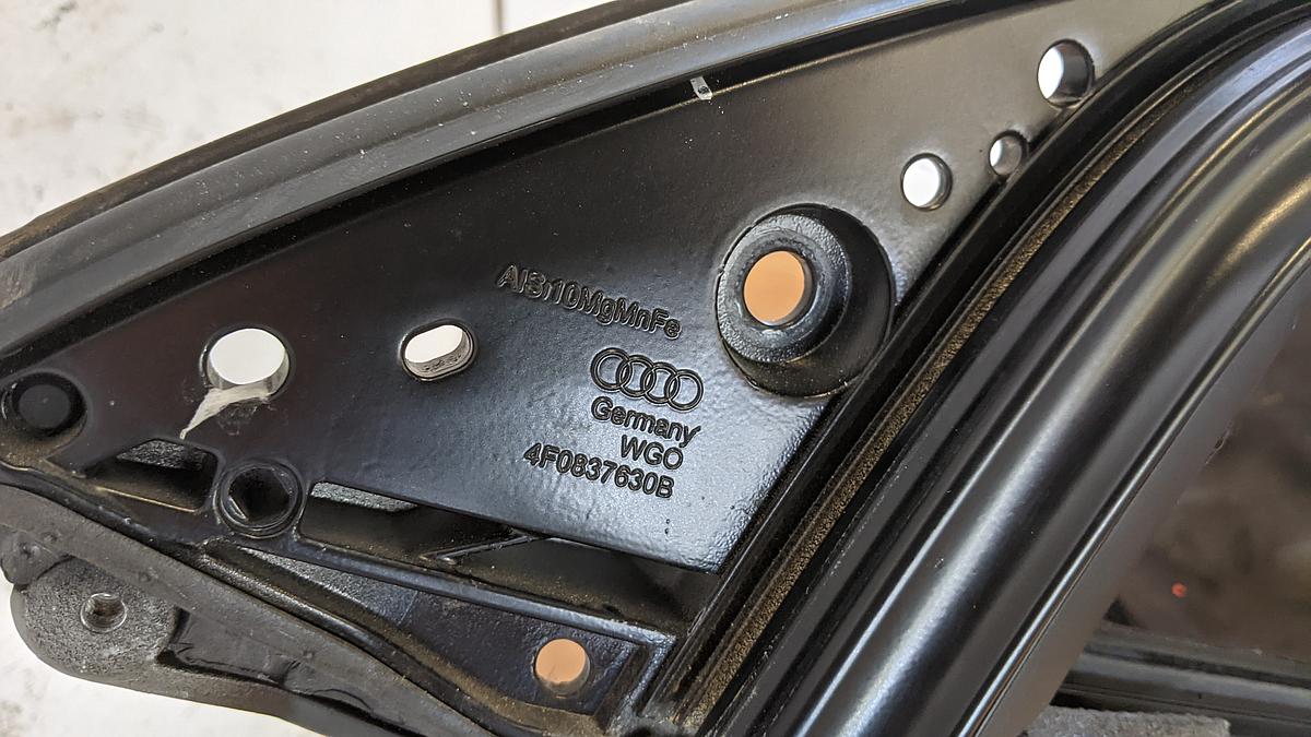 Audi A6 4F C6 Scheibenrahmen Tür vorn rechts Fensterheber