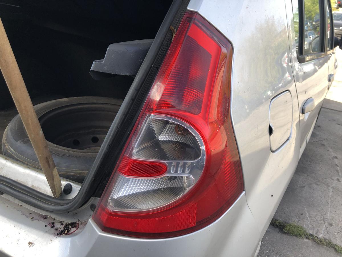 Dacia Sandero BS0 R&uuml;ckleuchte rechts R&uuml;cklicht Heckleuchte Schlussleuchte