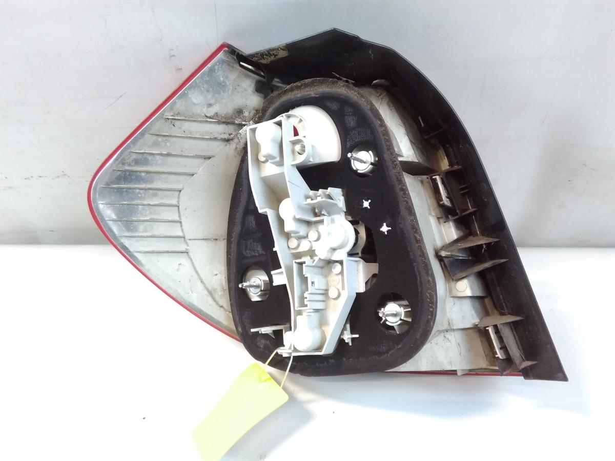 BMW 1er E81 E87 LCI original R&uuml;ckleuchte Heckleuchte rechts Facelift BJ2009