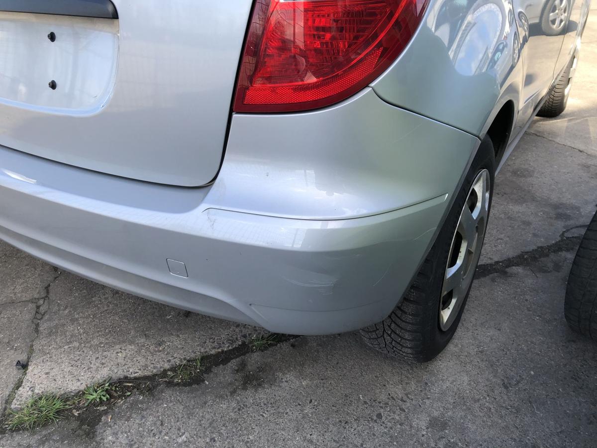 Mercedes W169 A Klasse Mopf Sto&szlig;f&auml;nger hinten Hecksch&uuml;rze 5t&uuml;rer 761Polarsilber