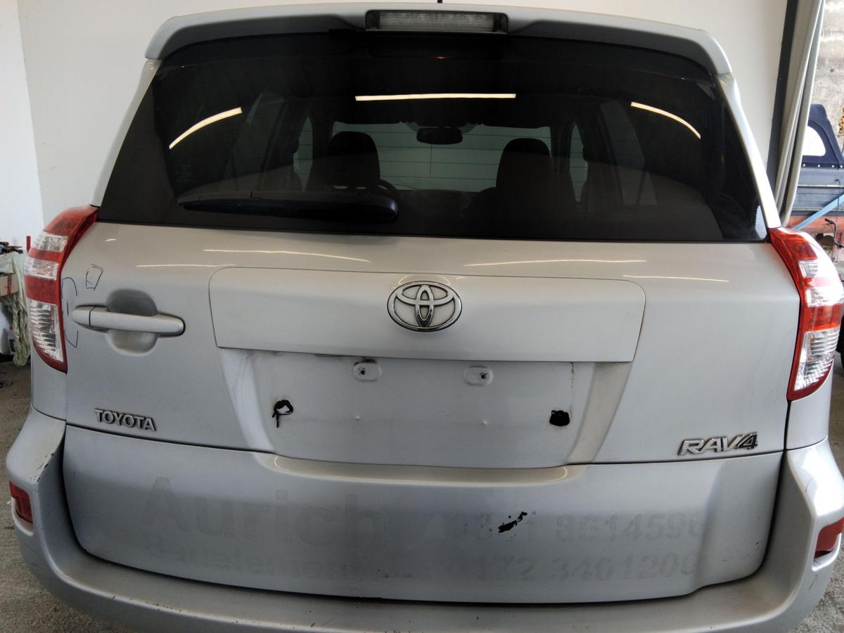 Toyota Rav4 3 original Heckklappe Hecktür mit Scheibe BJ2010 1F7 classic silbermetallic