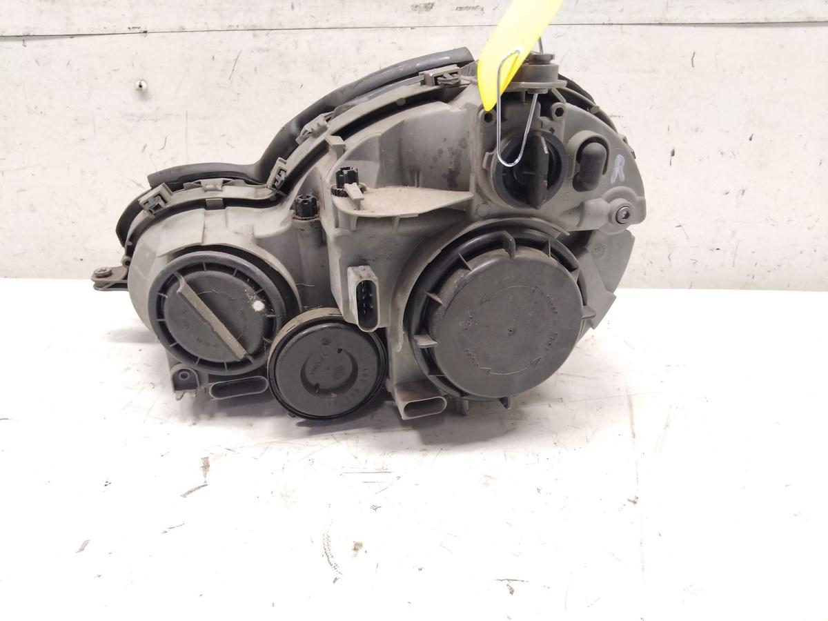 Mercedes Benz C203 Sportcoupe original Scheinwerfer rechts Hella mit LWR BJ2003