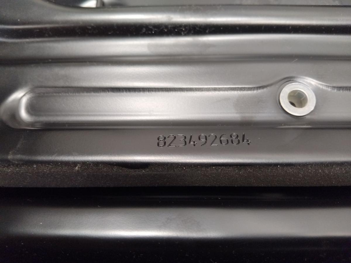 Seat Alhambra 7N R&uuml;cksitz Einzelsitz rechts Stoff titanschwarz Bj.2015 2.Reihe