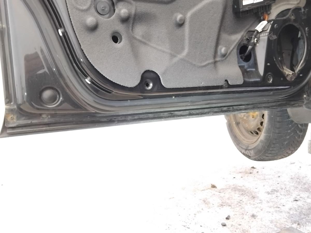 Audi A4 B6 8E T&uuml;r vorn links Fahrert&uuml;r LZ9W ebonyschwarzmetallic BJ2004