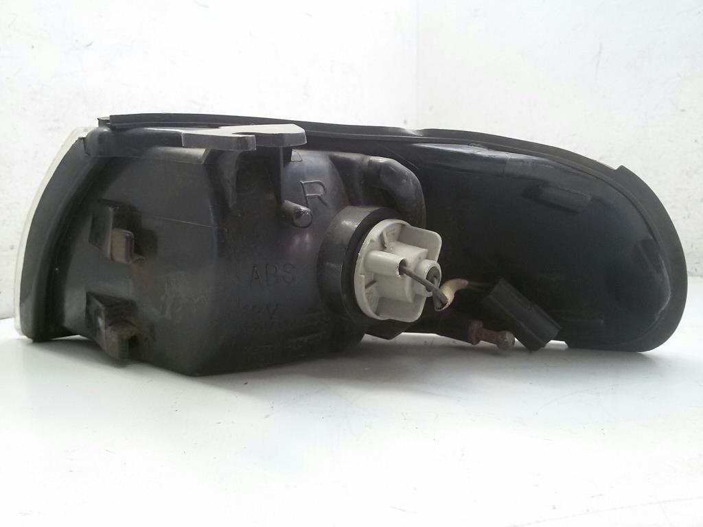 Mazda 626 GE original Blinker Blinkleuchte vorn rechts BJ1993