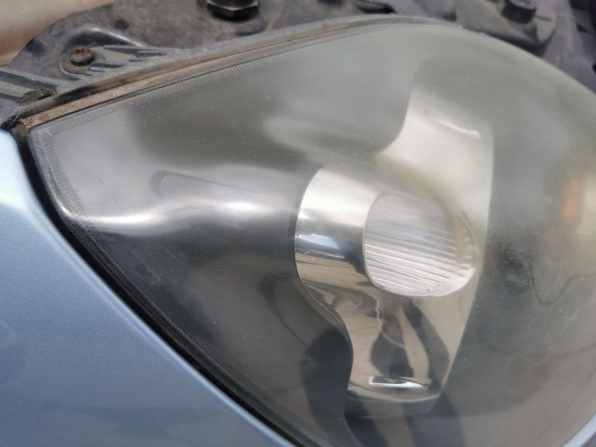 Ford Fiesta JD3 Scheinwerfer Hauptscheinwerfer Frontscheinwerf vorn rechts trüb