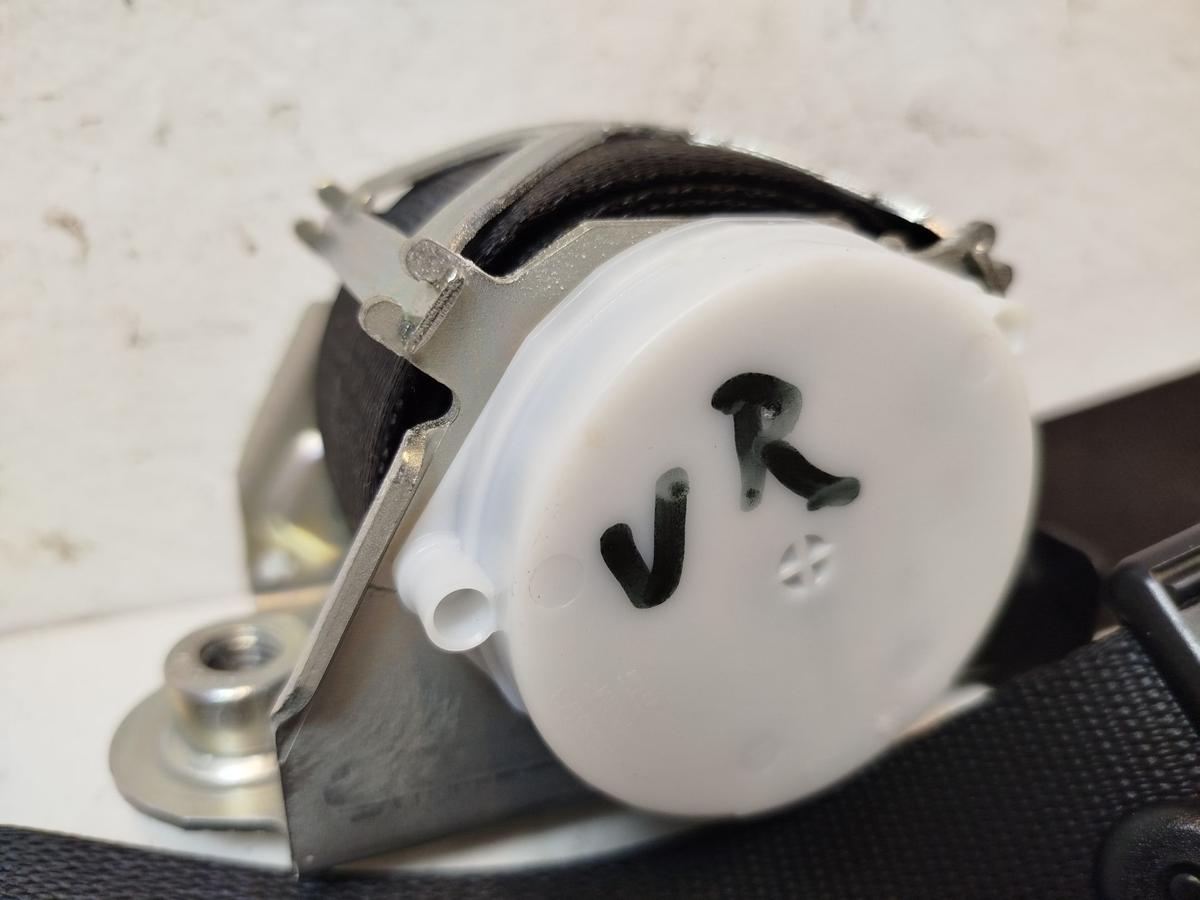 BMW 1er F20 Sicherheitsgurt vorn rechts Gurt Anschnallgurt Anschnaller