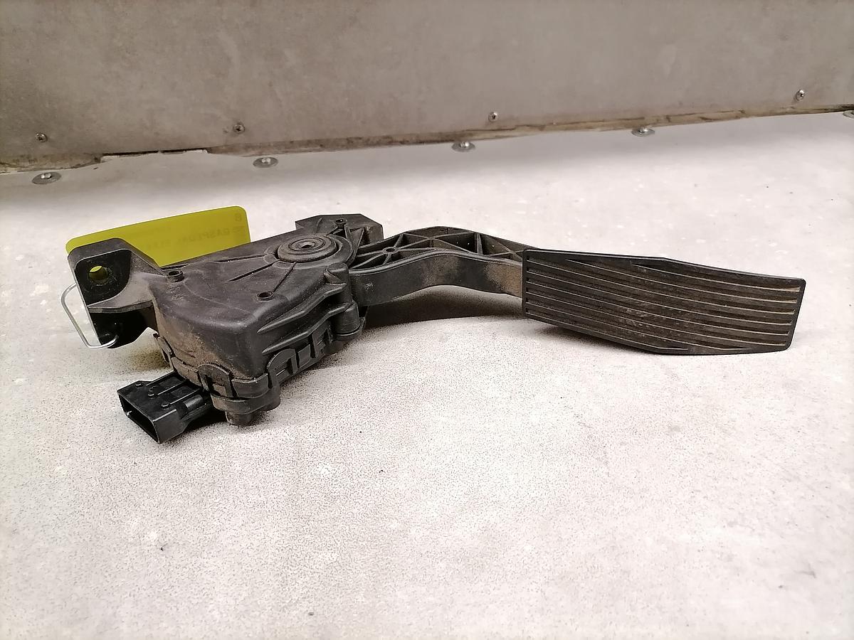 Opel Signum 03-05 Gaspedal elektrisch Gaswertgeber 9186725