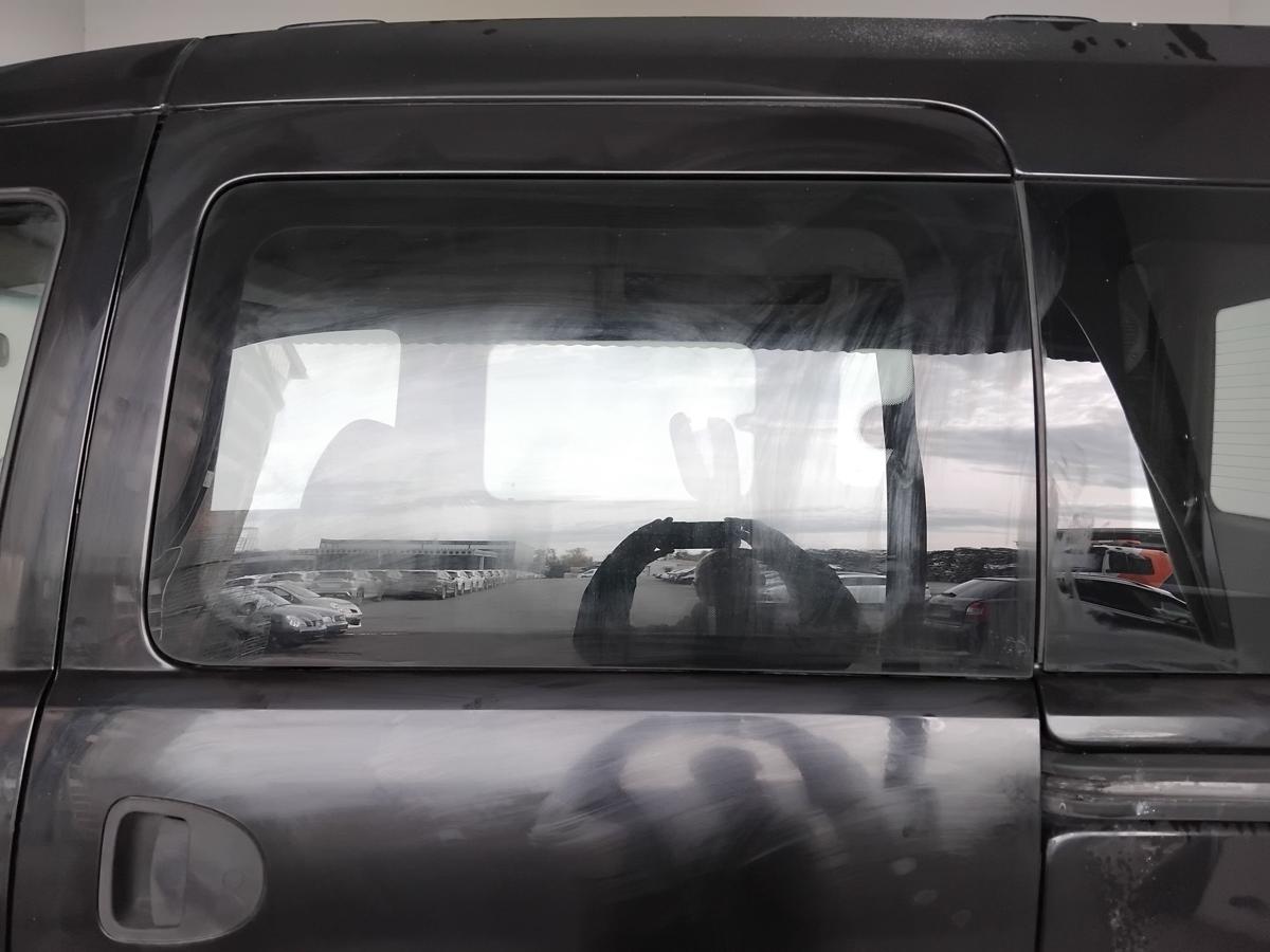 Opel Combo C Tour Schiebetür links mit Ausstellscheibe BJ2008 2HU saphirschwarzmetallic Z20R