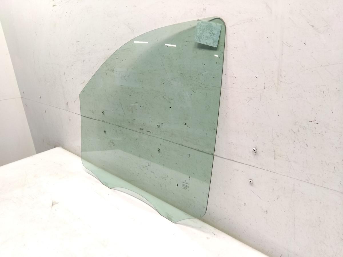 Mercedes Benz Vito 447 T&uuml;rscheibe vorn rechts gr&uuml;ncolor Bj.2014