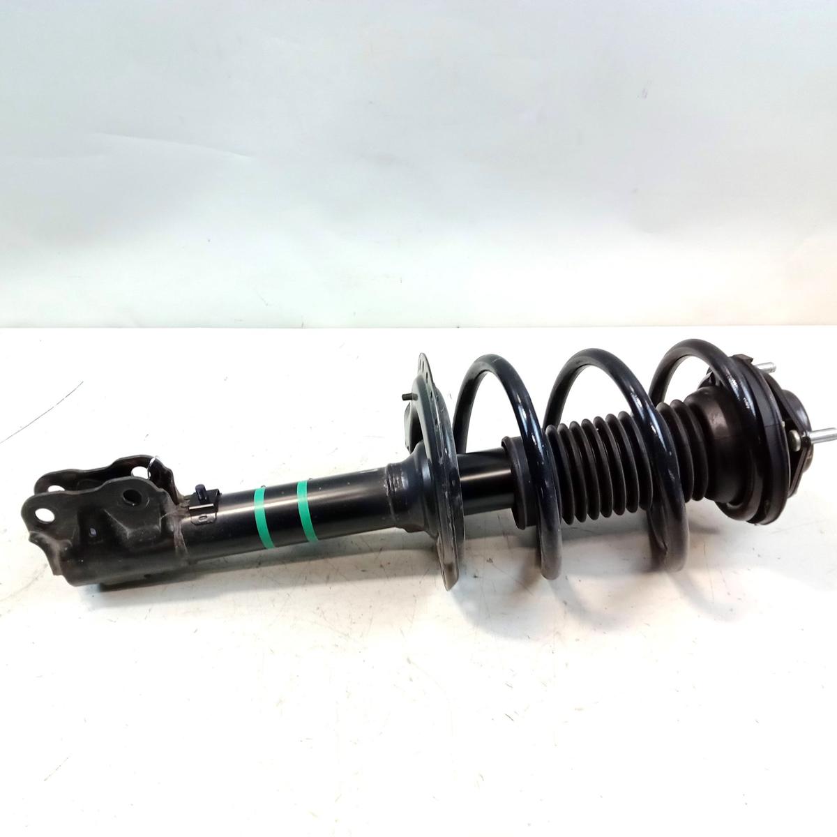 Mitsubishi Eclipse Cross original Federbein rechts vorn 2.4 72kw 4B12 Plug-IN-Hybrid