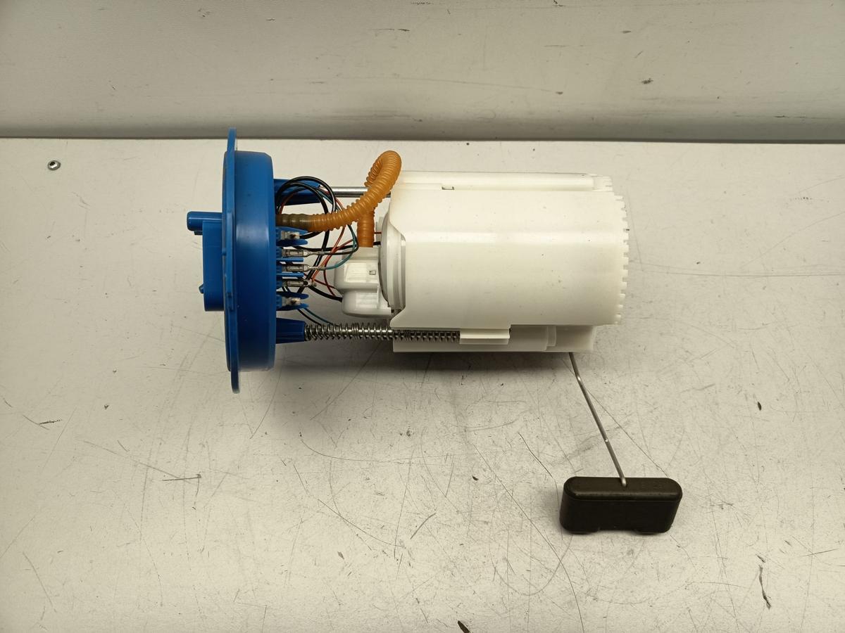 Seat Leon 5F original Kraftstoffpumpe 5Q0919051M Baujahr 2015