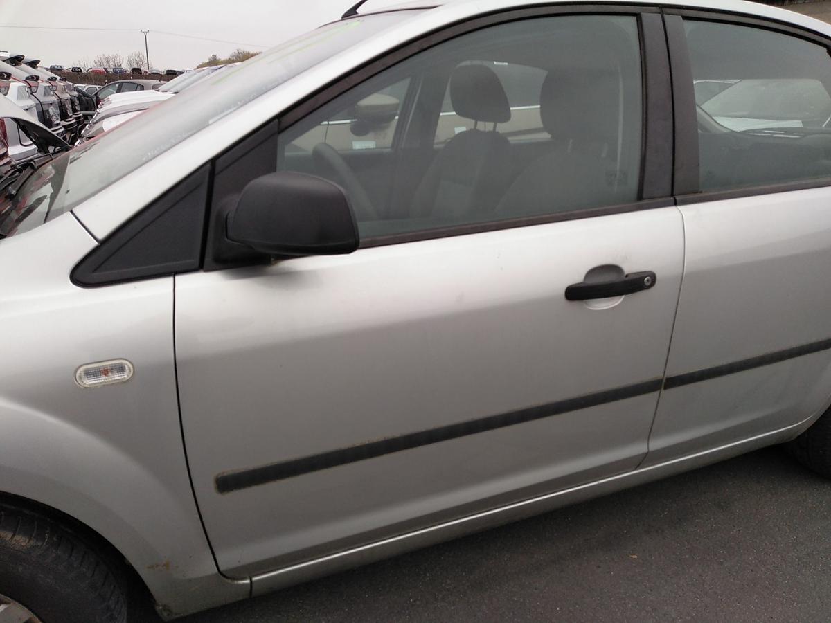 Ford Focus 2 T&uuml;r vorn links Fahrert&uuml;r 5-T&uuml;rer polarsilbermetallic Bj.2005