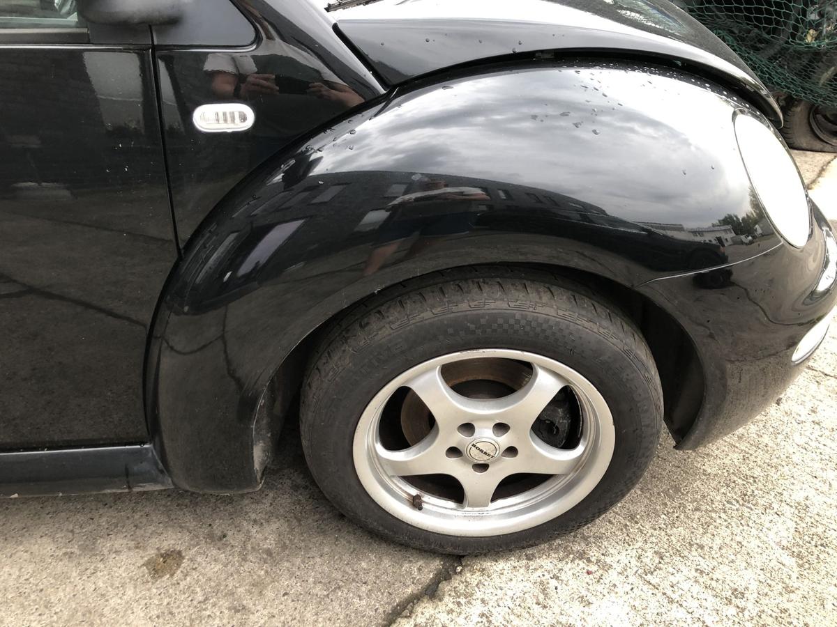 VW New Beetle 9C Kotflügel vorn rechts Beifahrerseite L041 Brillantschwarz