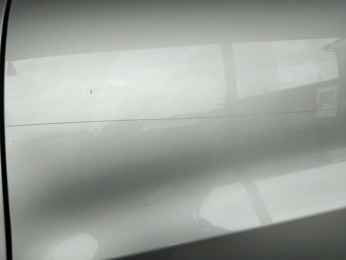 VW Tiguan 5N2 T&uuml;r vorn links Fahrert&uuml;r titaniumbeigemetallic LA1X BJ2012