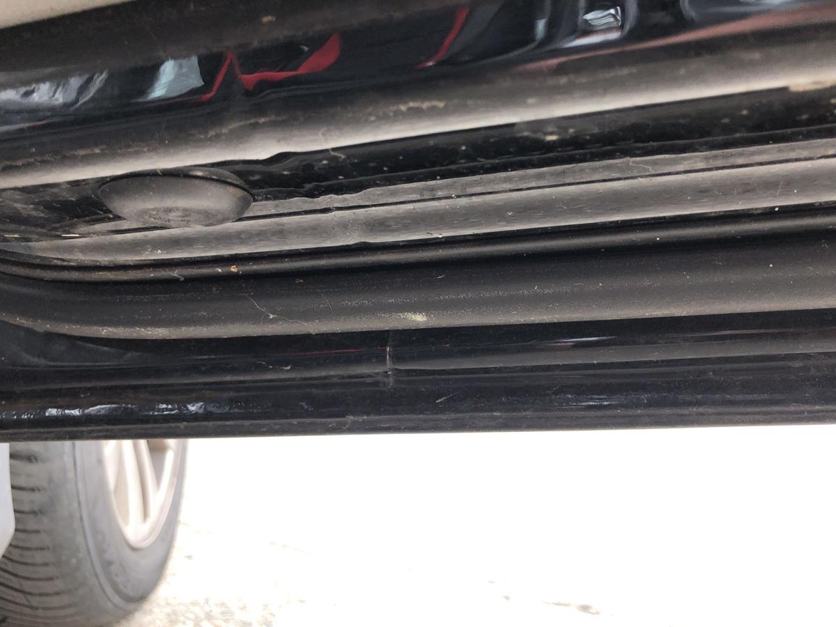 BMW 3er E90 E91 Tür vorn rechts Beifahrertür Rohbau Beschädigt schwarz II 668