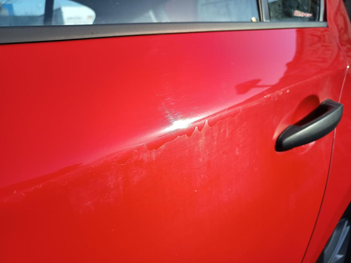 BMW E87 original T&uuml;r hinten links Fond 438 Japanrot Fahrerseite Bj 2005