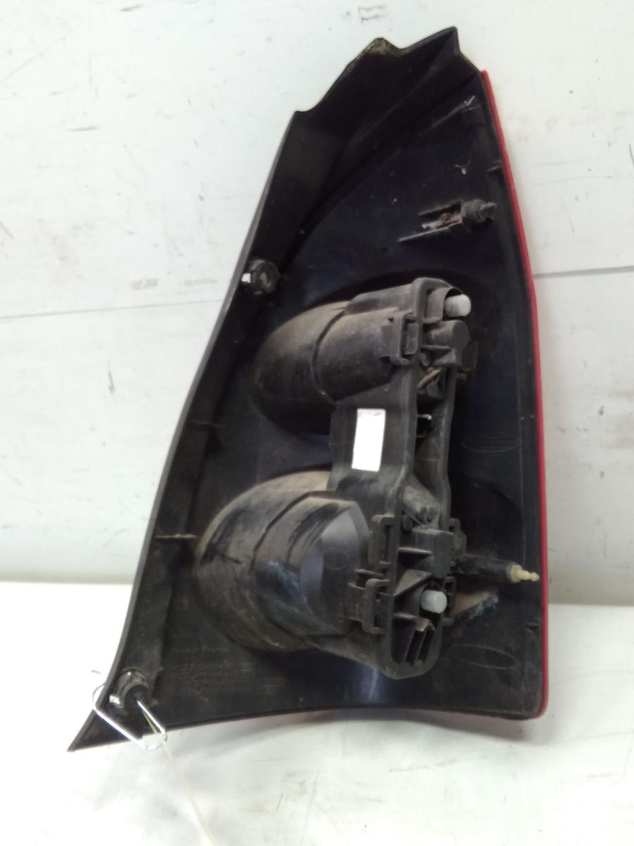 Nissan Primera P12 Kombi original Rückleuchte Heckleuchte links BJ2002