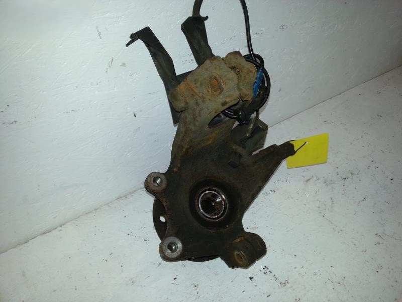 Peugeot 206 Bj 03 Achsschenkel Radlagergeh&auml;use vorn rechts 1,4 55kw ABS