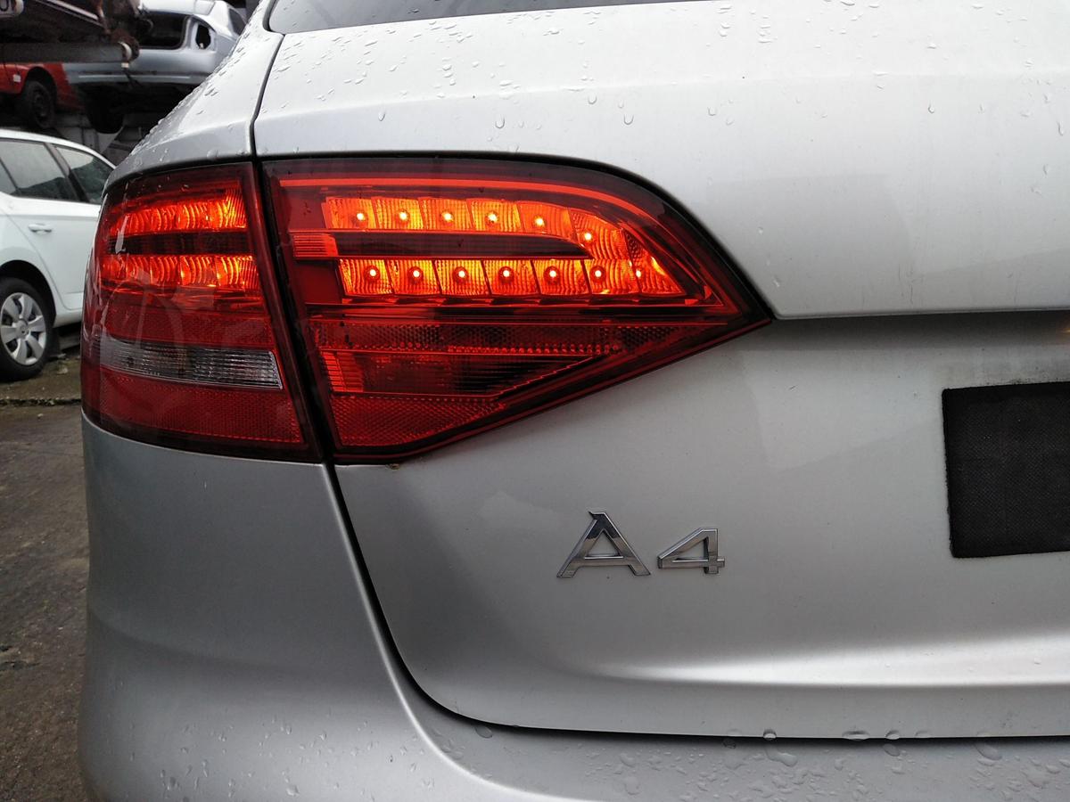 Audi A4 8K B8 Avant original R&uuml;ckleichte Heckleuchte innen links LED Bj.2009